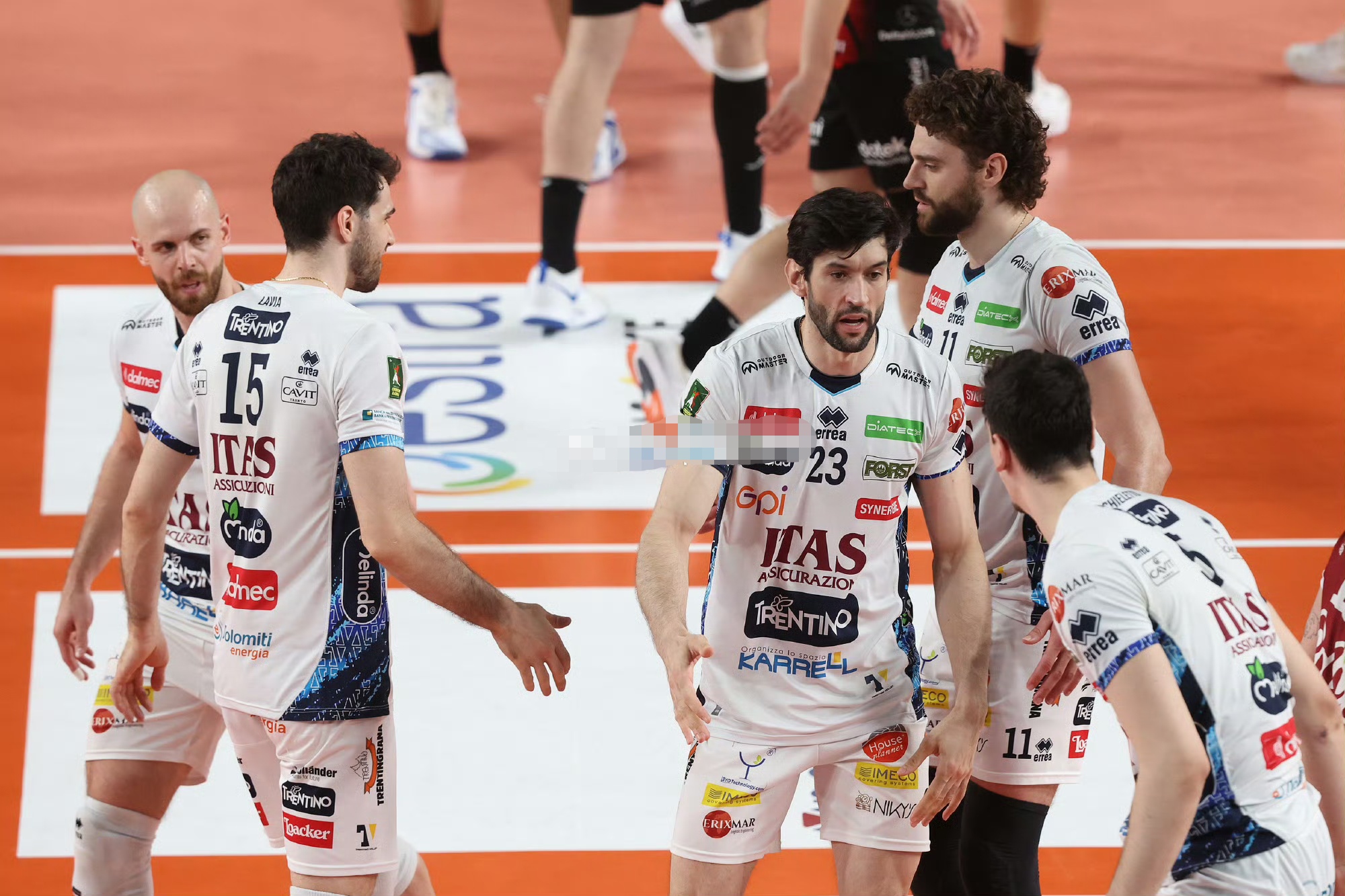 包含意大利杯集结日走向成谜,本菲卡刷新队史纪录,气氛紧张,球队文化再被提及的词条 包含意大利杯集结日走向成谜,本菲卡刷新队史纪录,气氛紧张,球队文化再被提及的词条